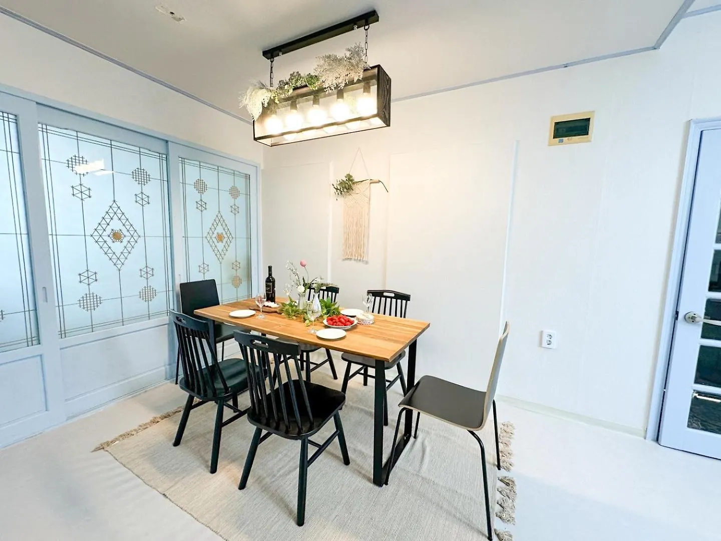 Stay Rock 樂 2 Room 3 Beds 3 Min From Ewha Univ Stn ソウル特別市 韓国