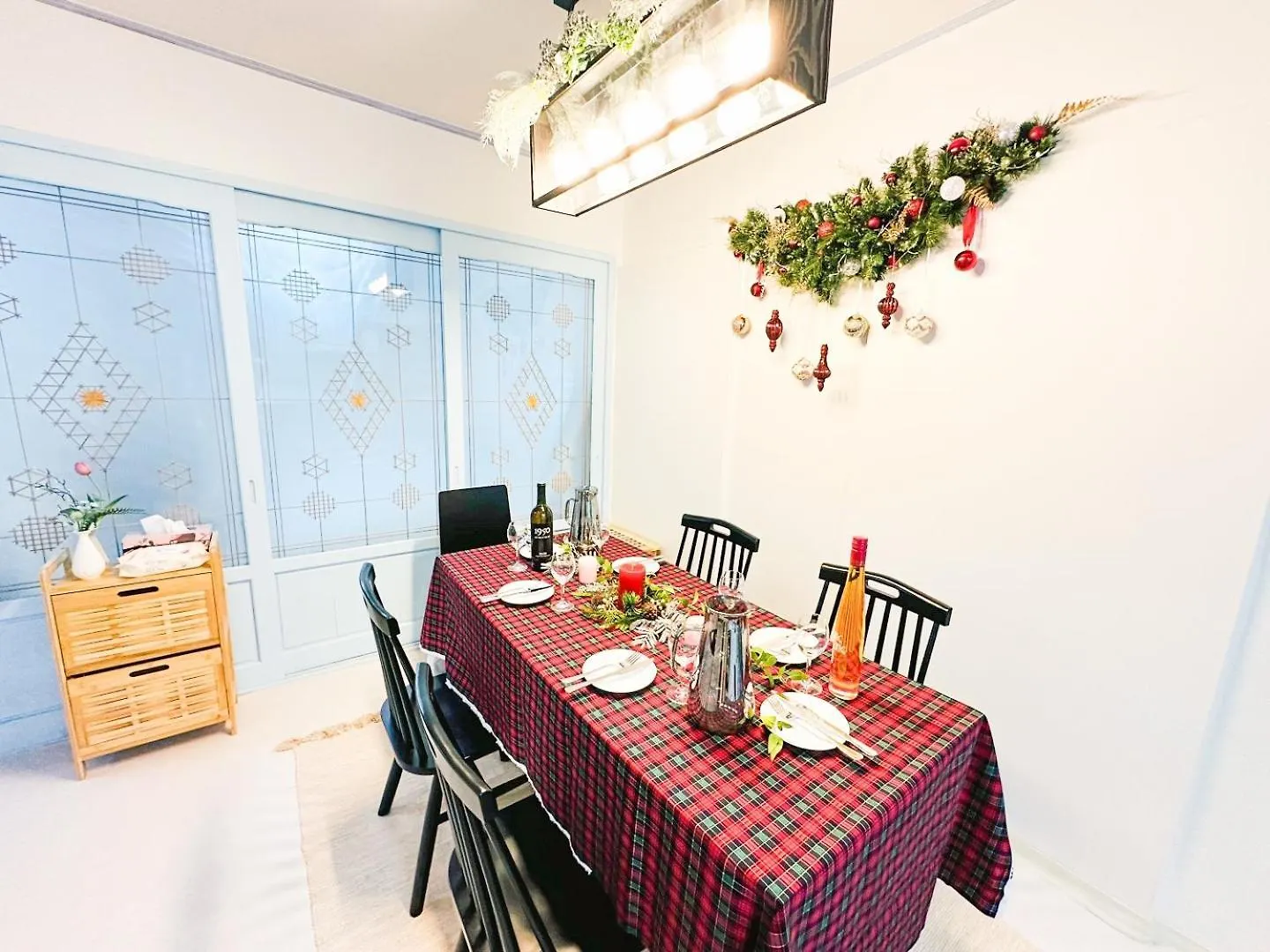 Stay Rock 樂 2 Room 3 Beds 3 Min From Ewha Univ Stn ソウル特別市 0*,  韓国