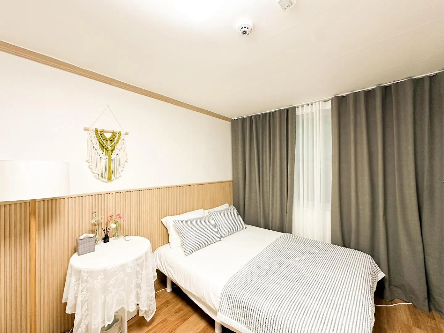 Stay Rock 樂 2 Room 3 Beds 3 Min From Ewha Univ Stn ソウル特別市 韓国