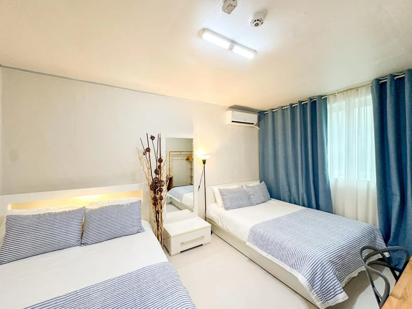 Stay Rock 樂 2 Room 3 Beds 3 Min From Ewha Univ Stn ソウル特別市 アパート
